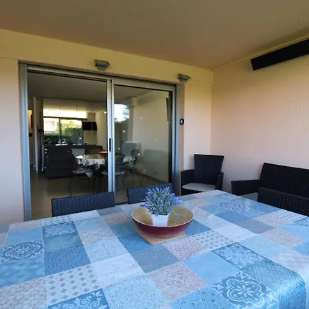 Edencau Pour 4 Personnes Climatise Proche De La Avec Piscine Commune Au Pradet * Le Pradet